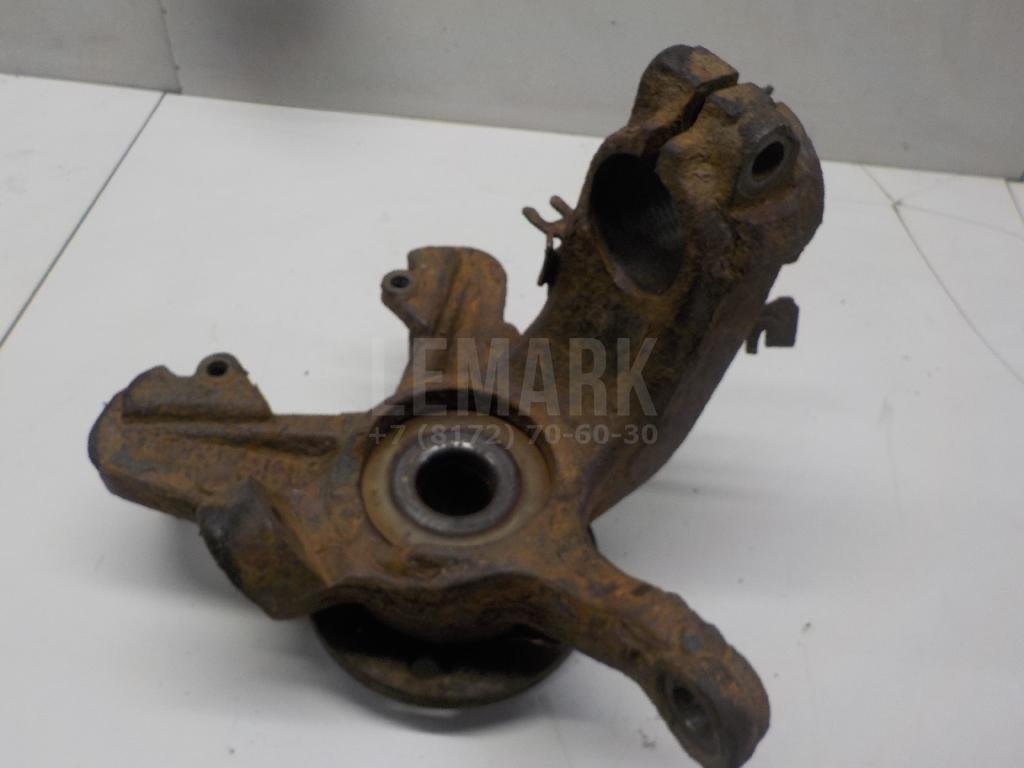 Кулак поворотный передний правый