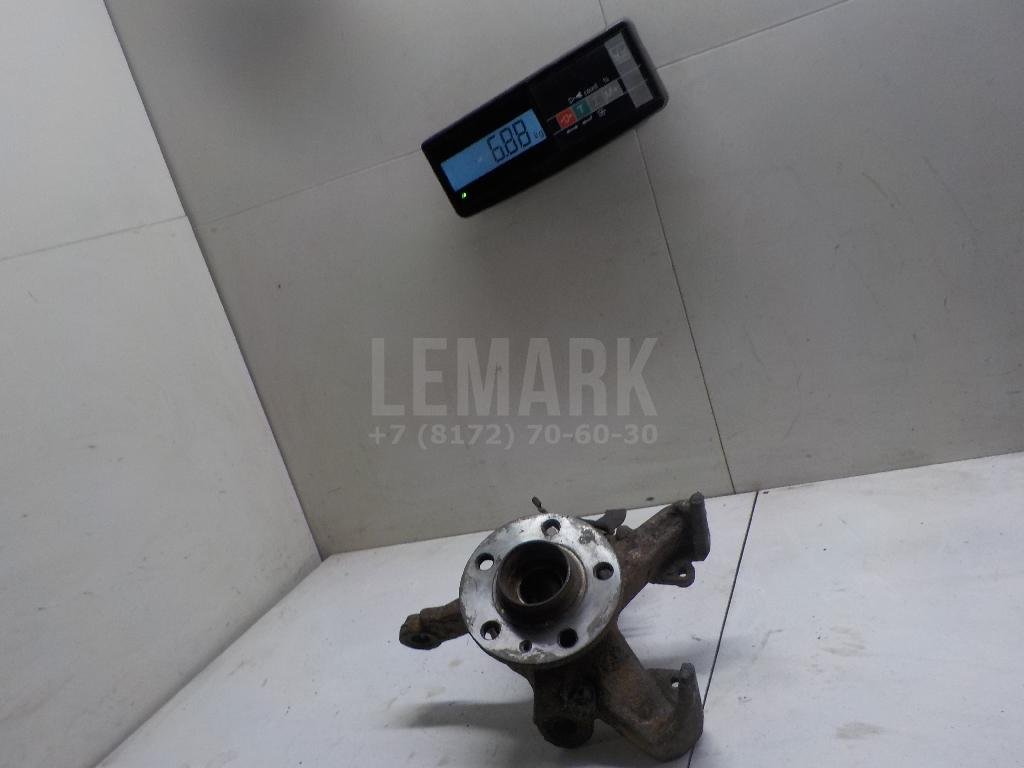 Кулак поворотный передний правый