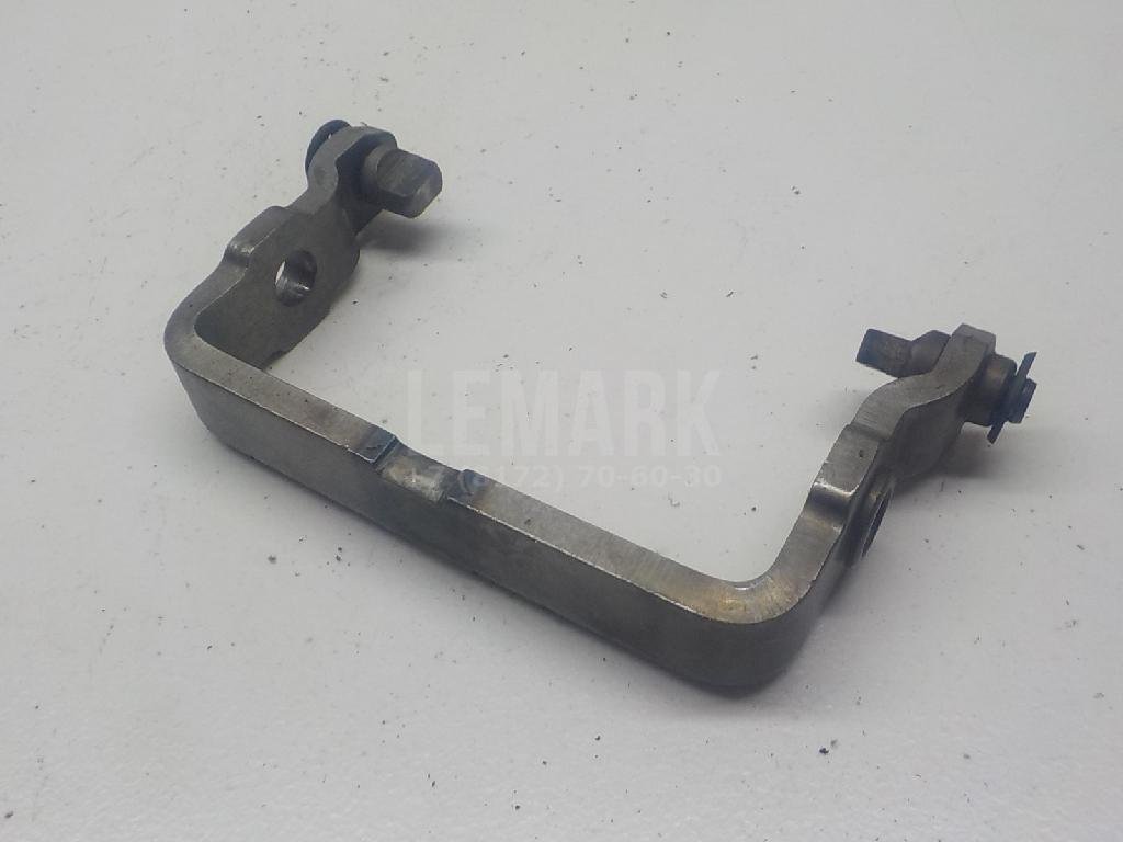 Вилка включения передачи