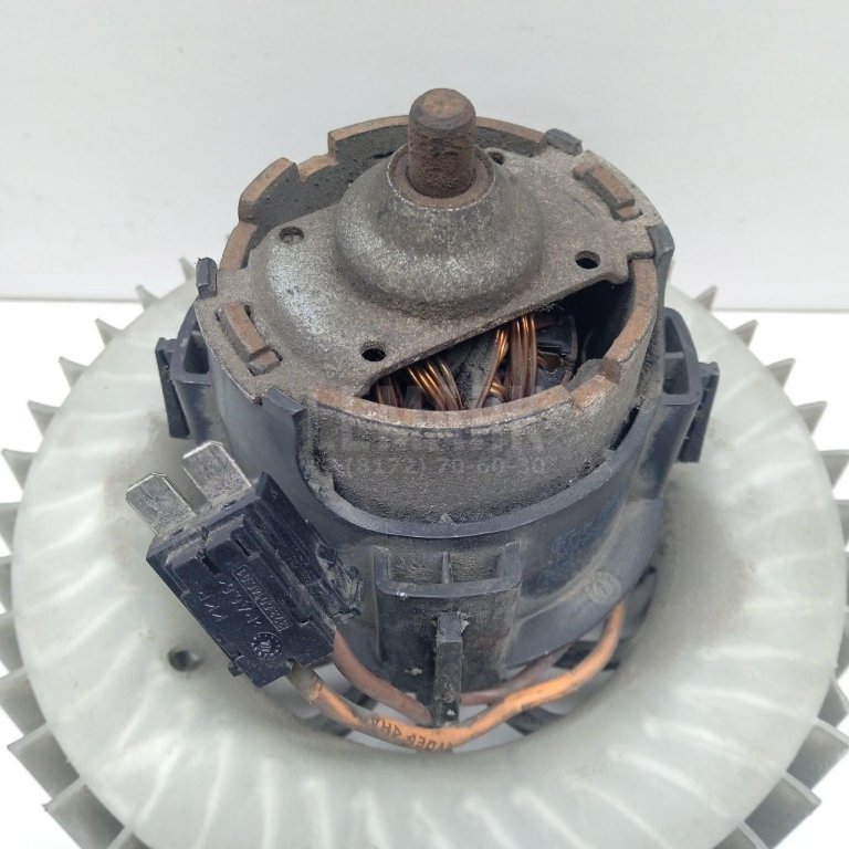Моторчик отопителя