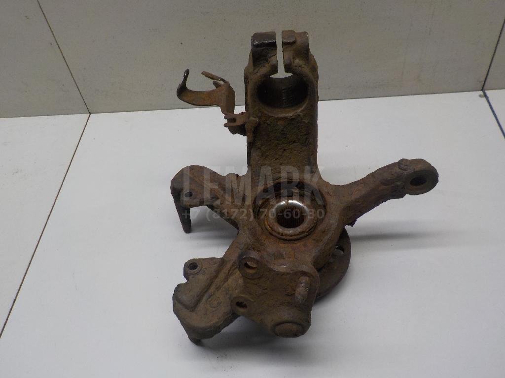 Кулак поворотный передний правый