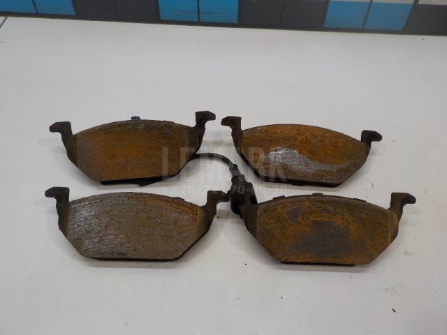 Колодки тормозные передние к-кт
