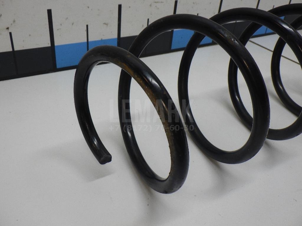 Пружина передняя