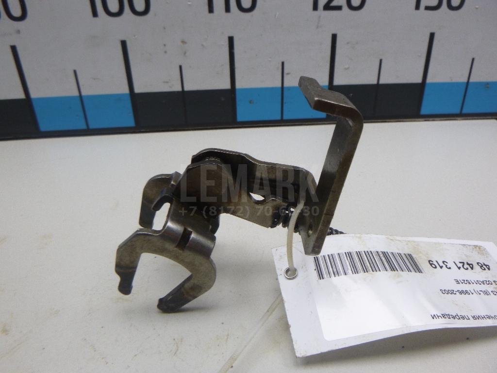 Вилка включения передачи