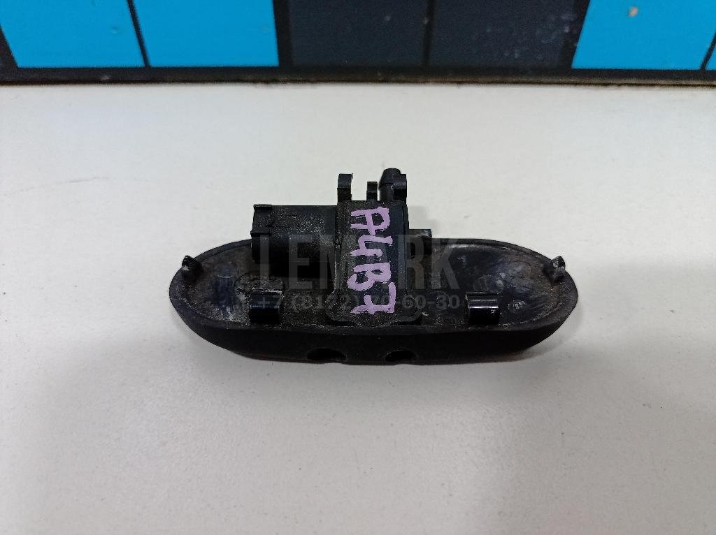 Форсунка омывателя лобового стекла