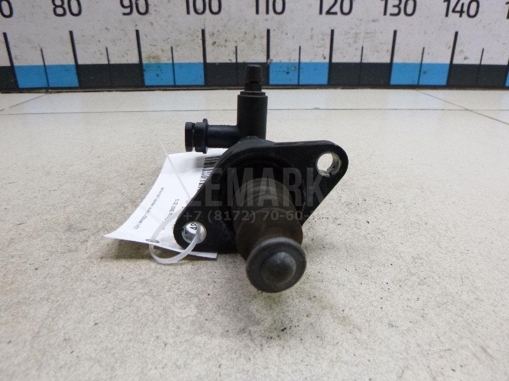 Цилиндр сцепления рабочий