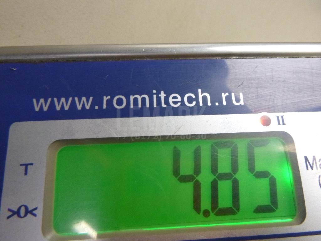 Кулак поворотный передний левый