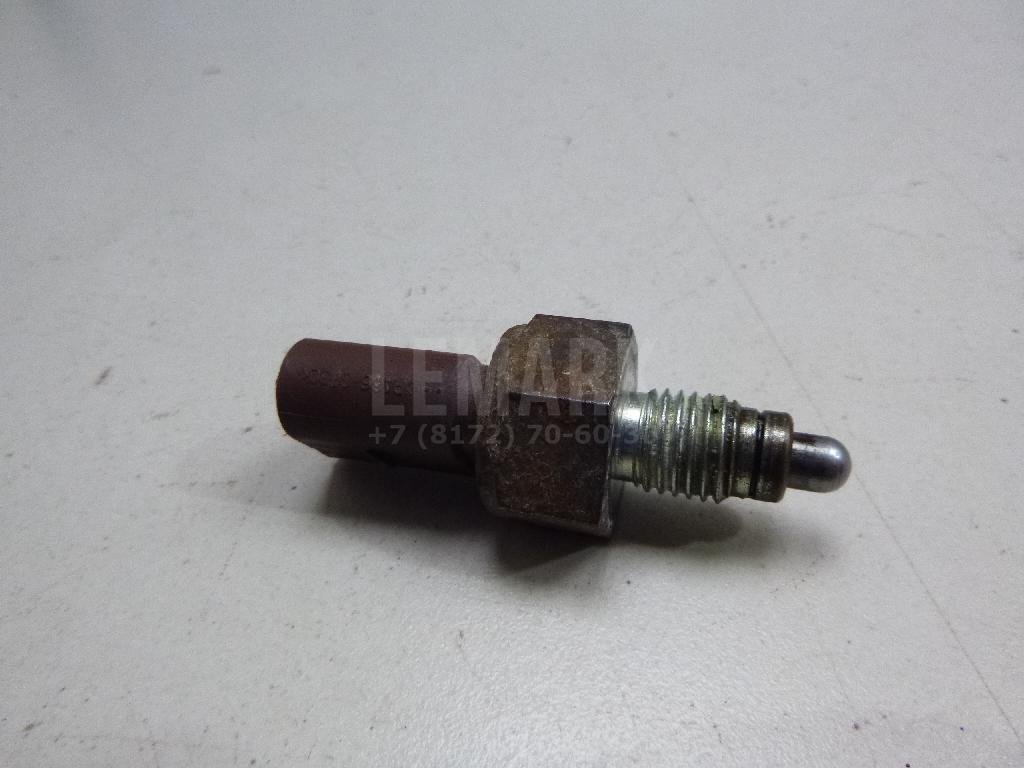 Датчик включения заднего хода