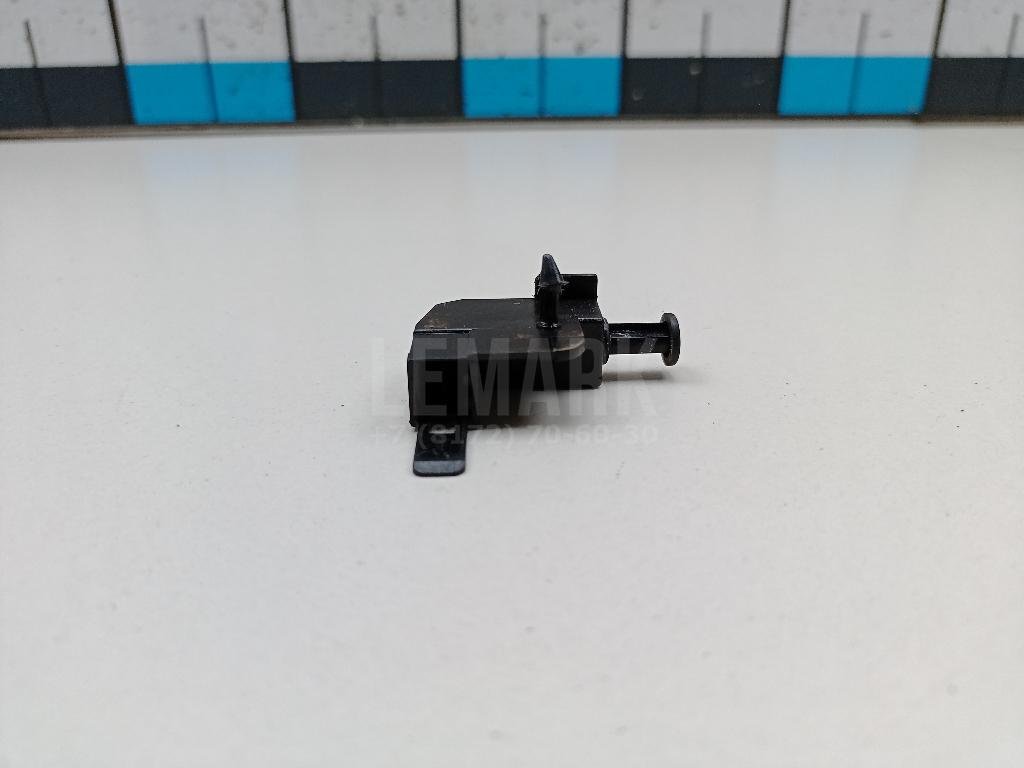 Датчик стояночного тормоза