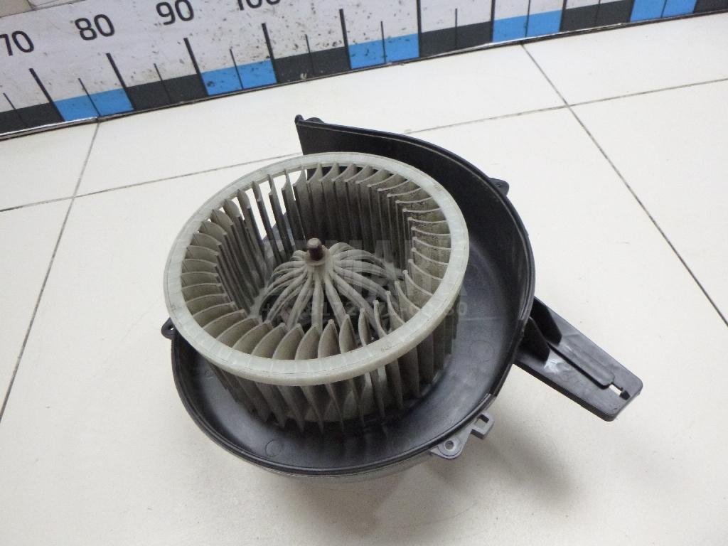 Моторчик отопителя