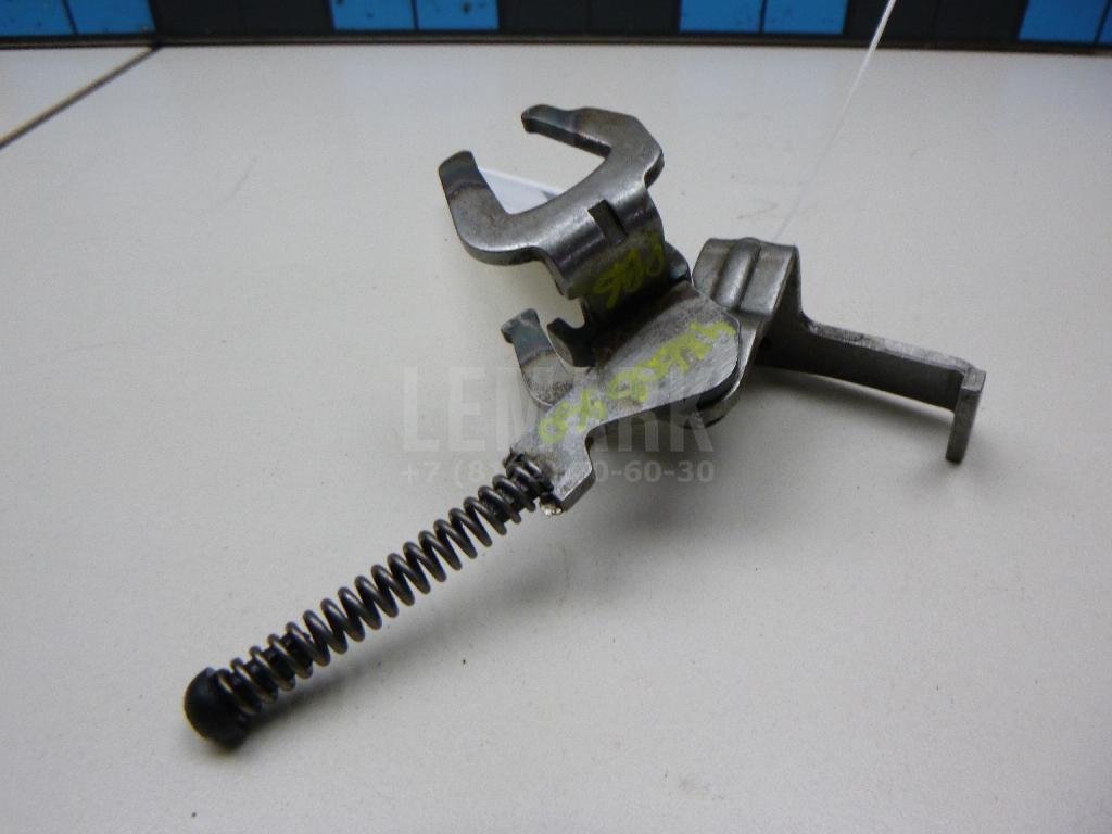 Вилка включения передачи