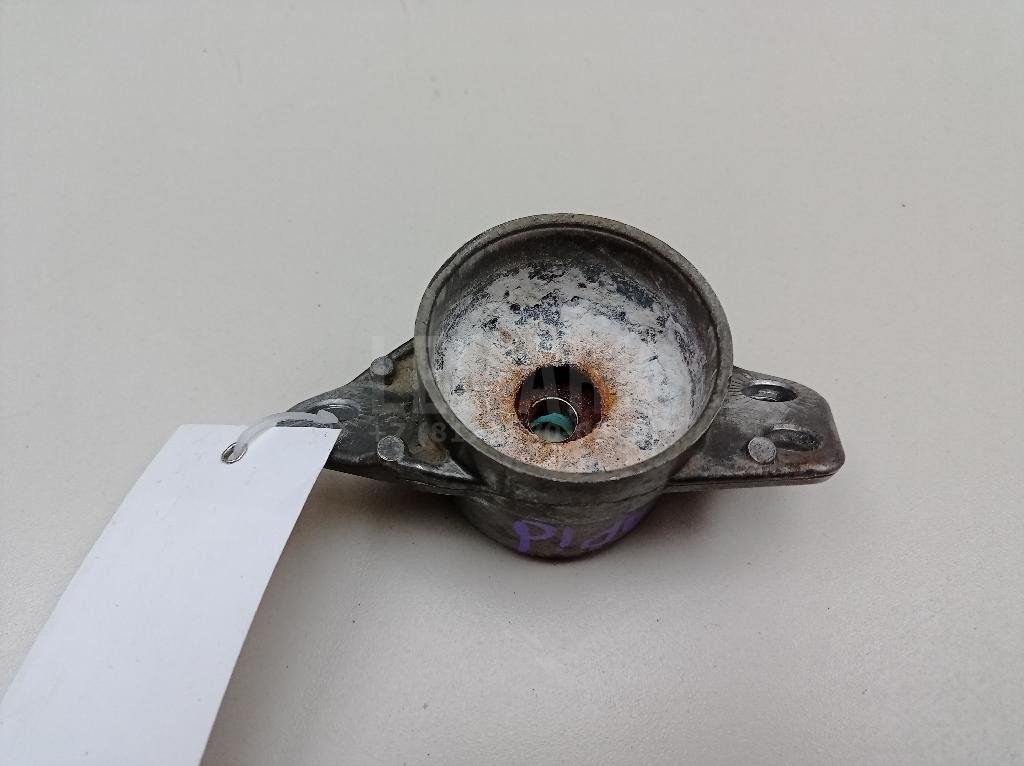 Опора заднего амортизатора