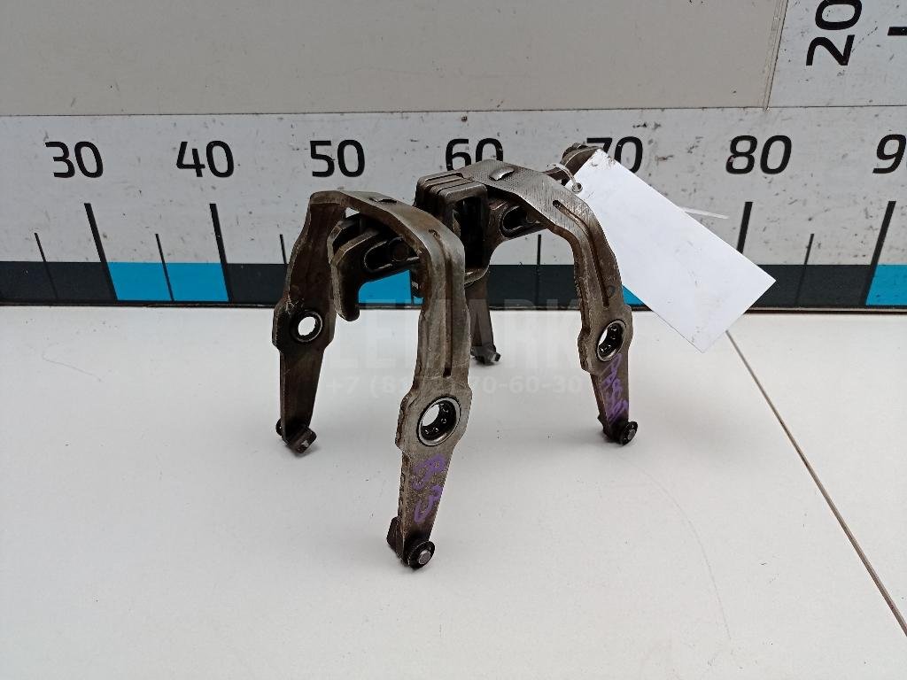 Вилка включения передачи