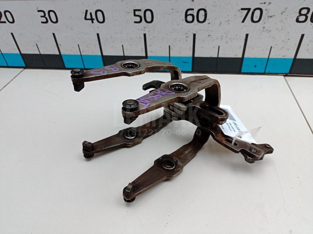 Вилка включения передачи