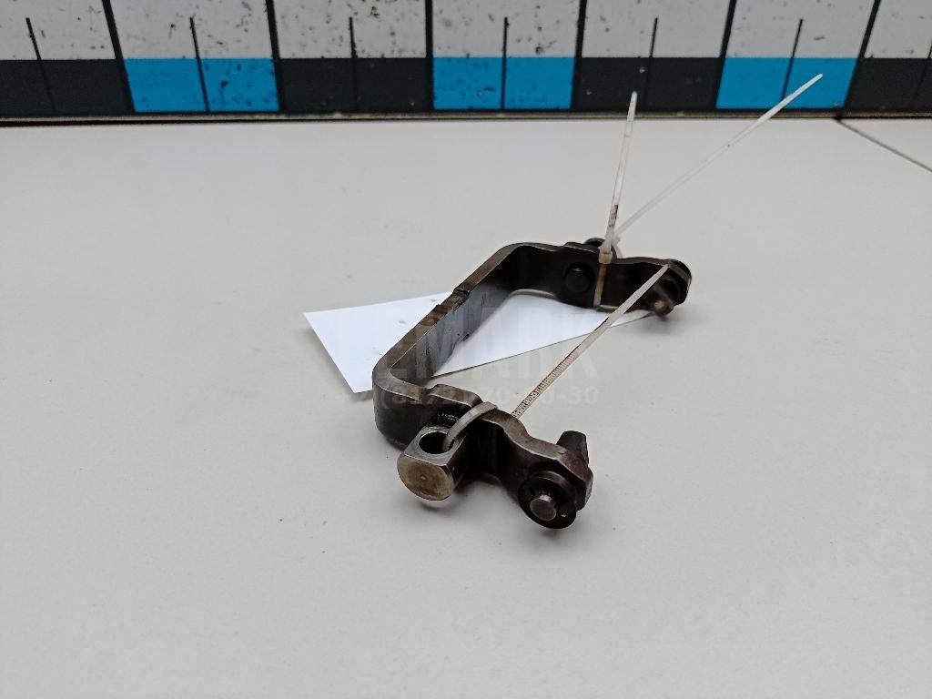 Вилка включения передачи