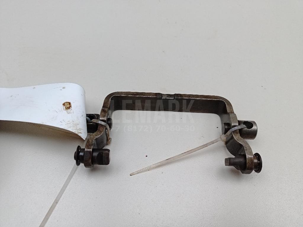 Вилка включения передачи