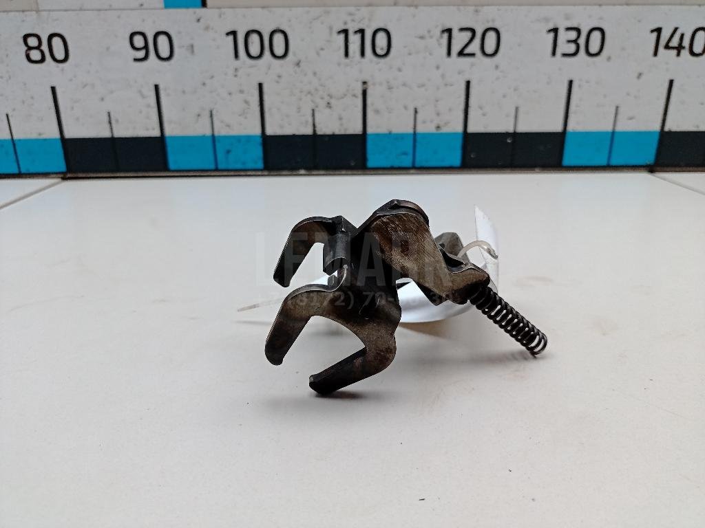 Вилка включения передачи