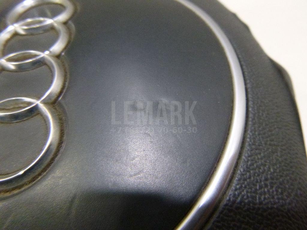 Подушка безопасности в рулевое колесо