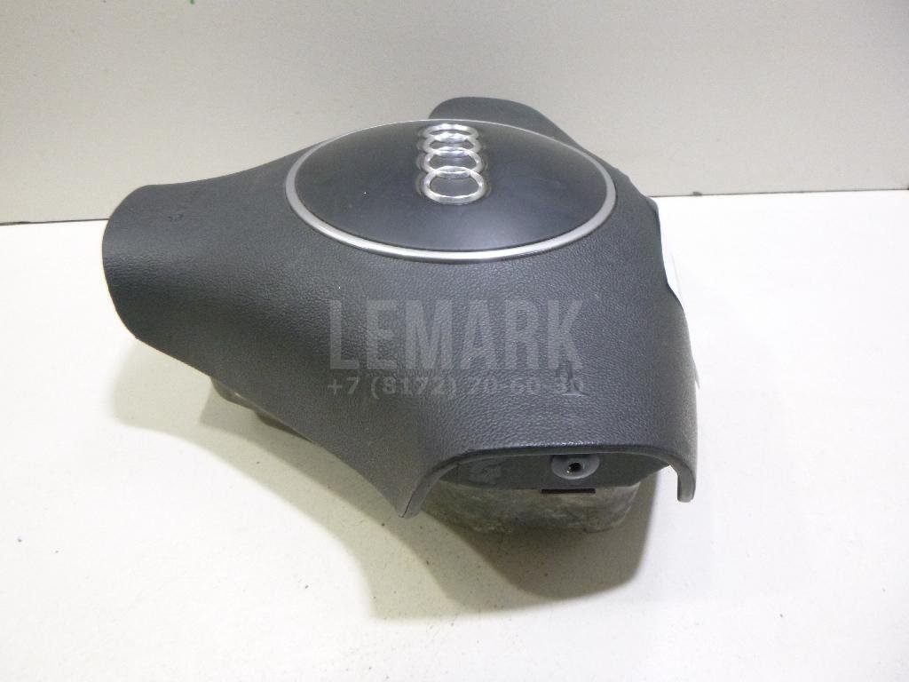 Подушка безопасности в рулевое колесо