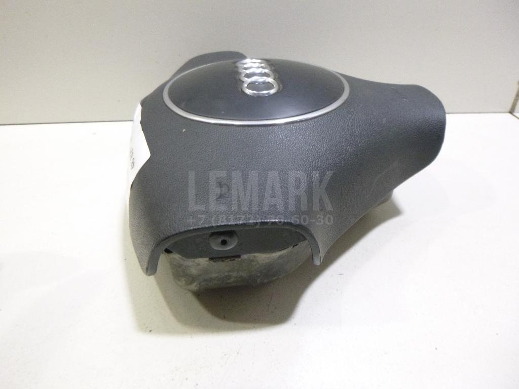 Подушка безопасности в рулевое колесо