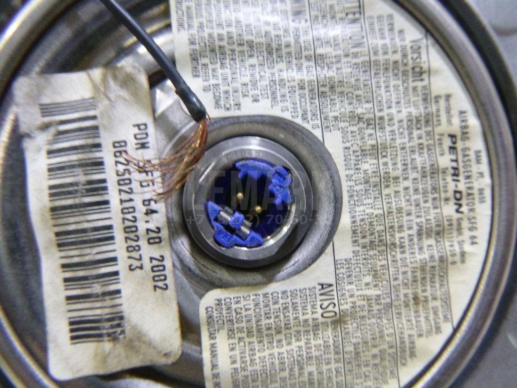 Подушка безопасности в рулевое колесо