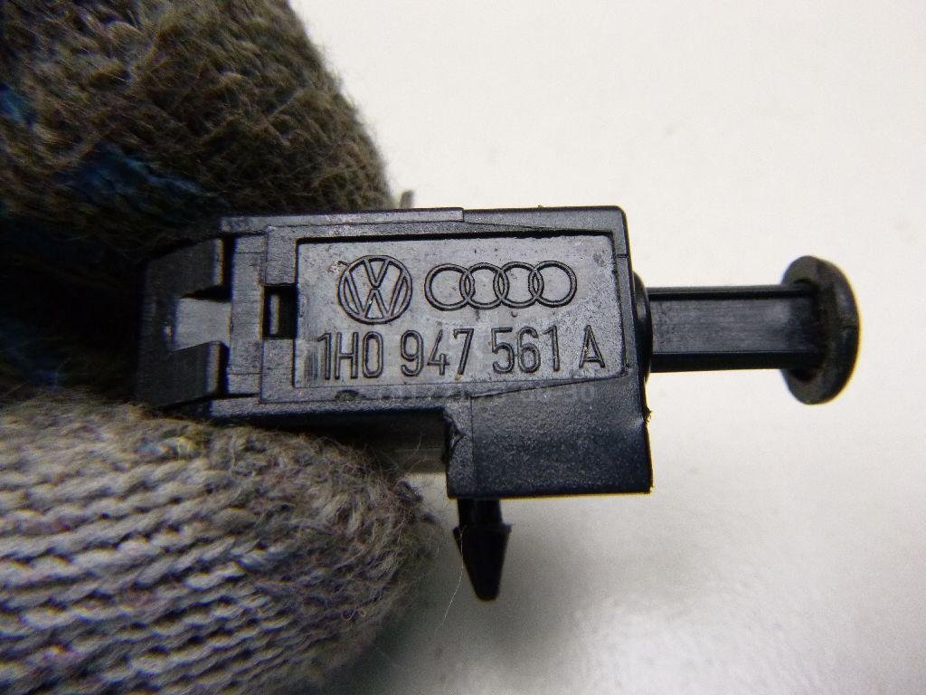 Датчик стояночного тормоза