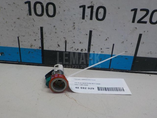 Гнездо прикуривателя