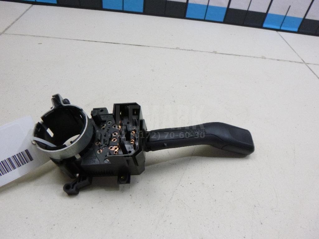 Переключатель поворотов подрулевой