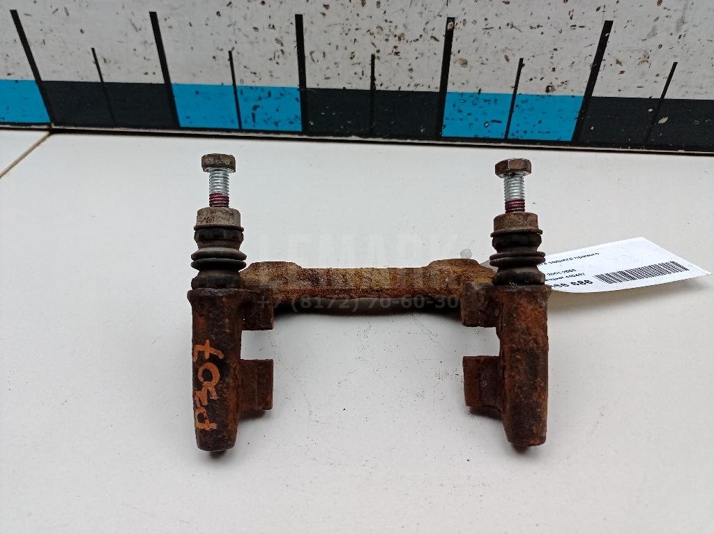 Скоба суппорта заднего правого