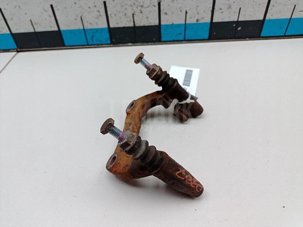 Скоба суппорта заднего левого