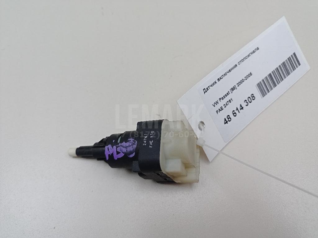 Датчик включения стопсигнала для  Audi A3 [8P1] 2003-2013