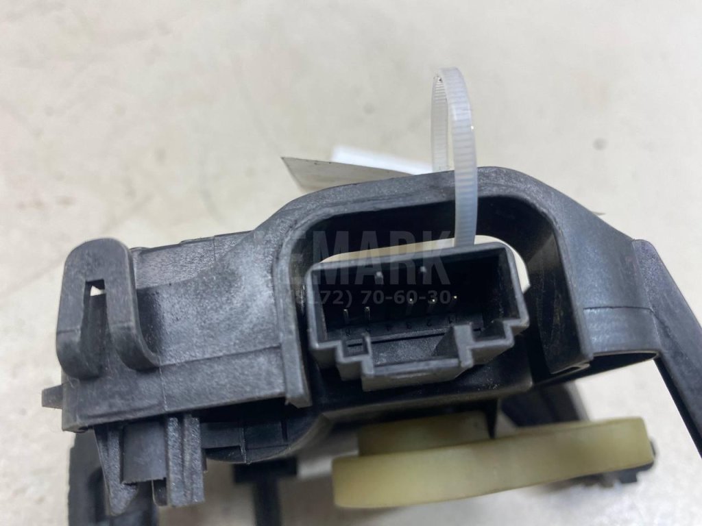 Моторчик заслонки отопителя