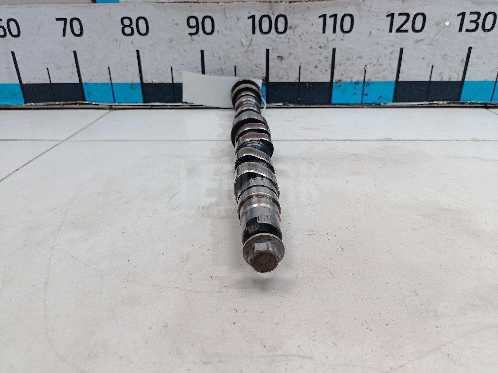 Распредвал выпускной