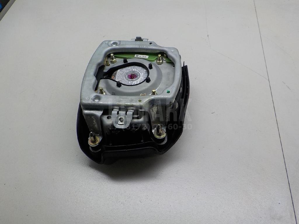 Подушка безопасности в рулевое колесо