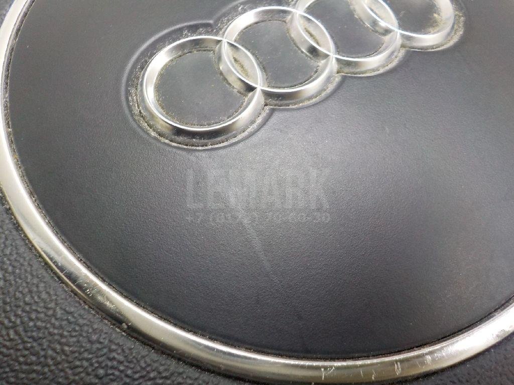 Подушка безопасности в рулевое колесо