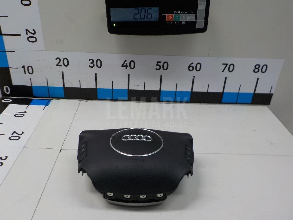 Подушка безопасности в рулевое колесо