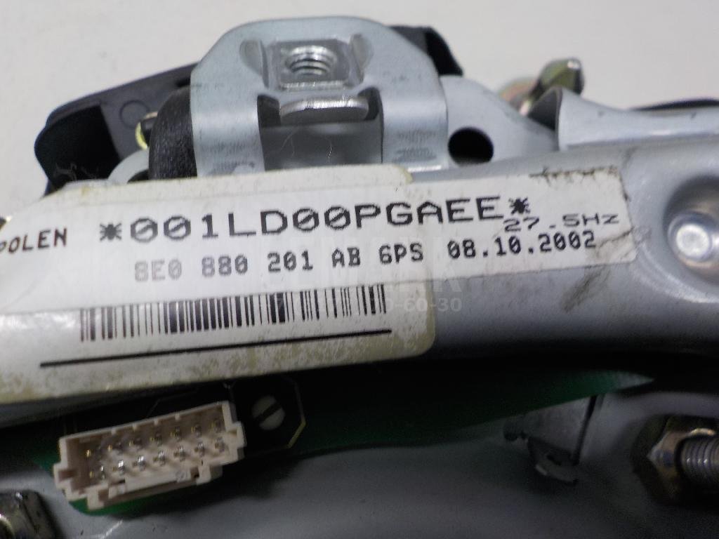 Подушка безопасности в рулевое колесо