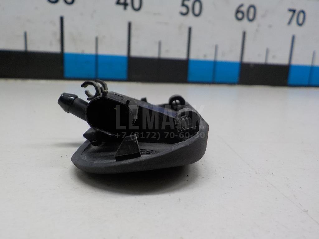 Форсунка омывателя лобового стекла