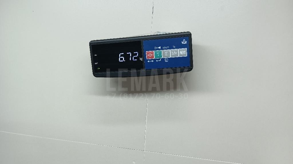 Кулак поворотный передний правый