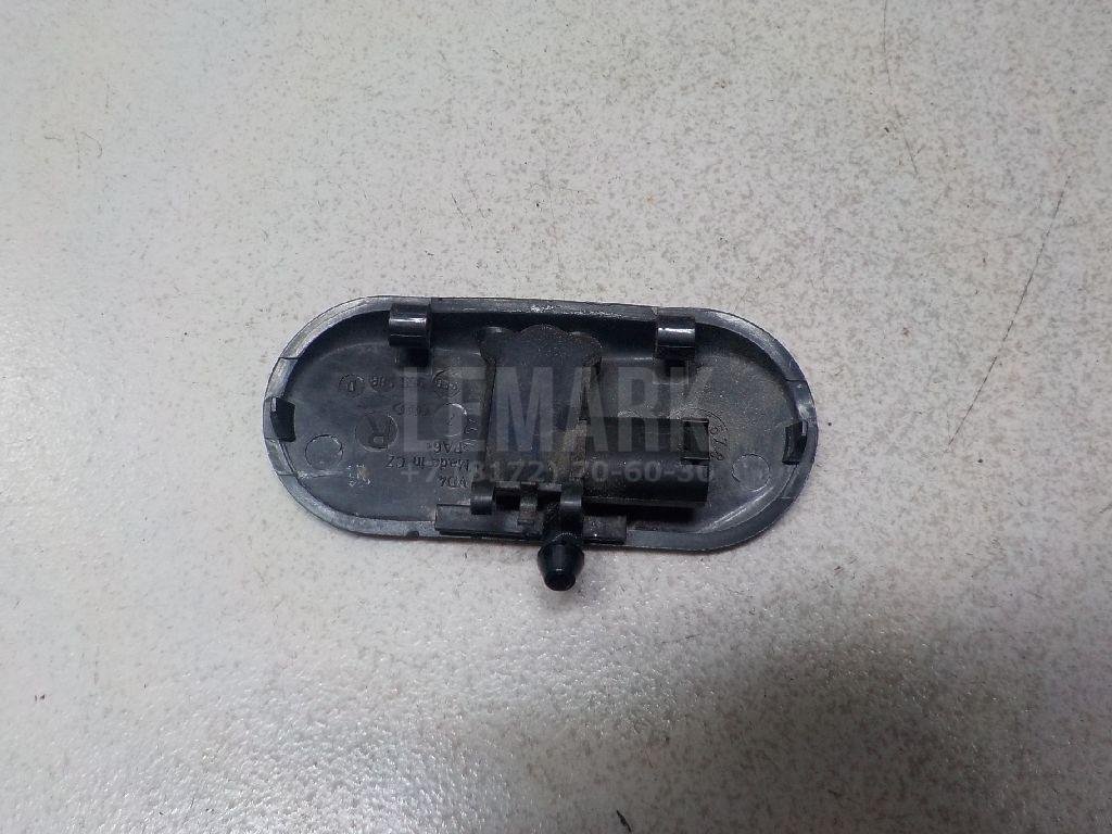 Форсунка омывателя лобового стекла