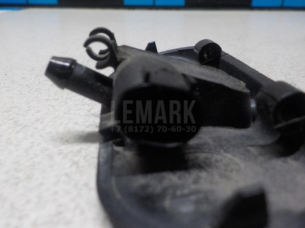 Форсунка омывателя лобового стекла