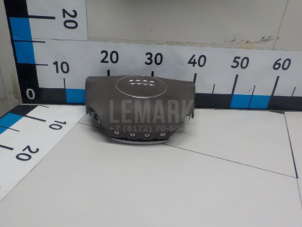 Подушка безопасности в рулевое колесо