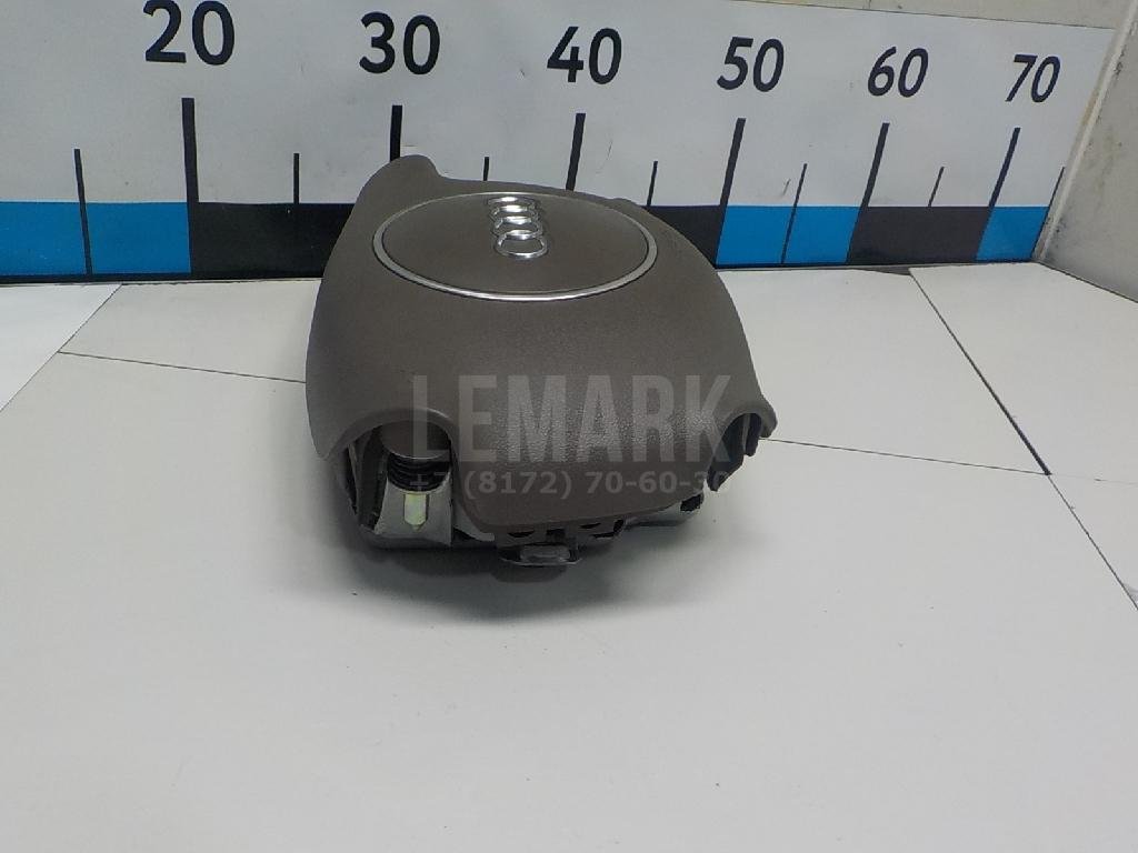 Подушка безопасности в рулевое колесо