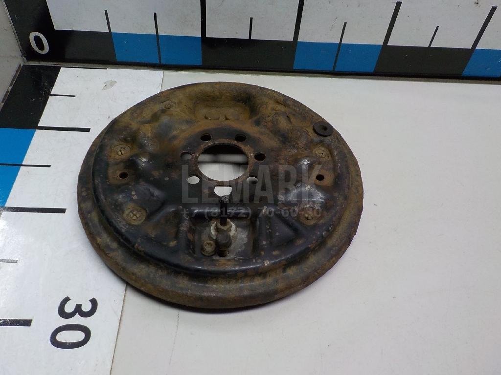 Щит опорный задний правый