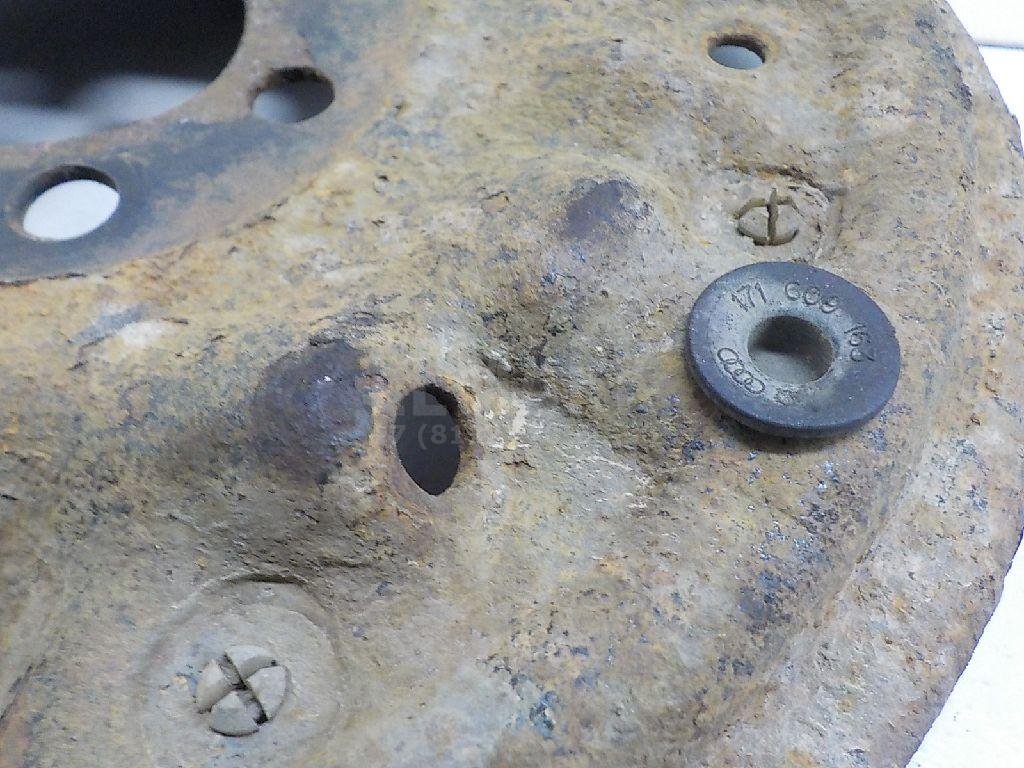 Щит опорный задний левый