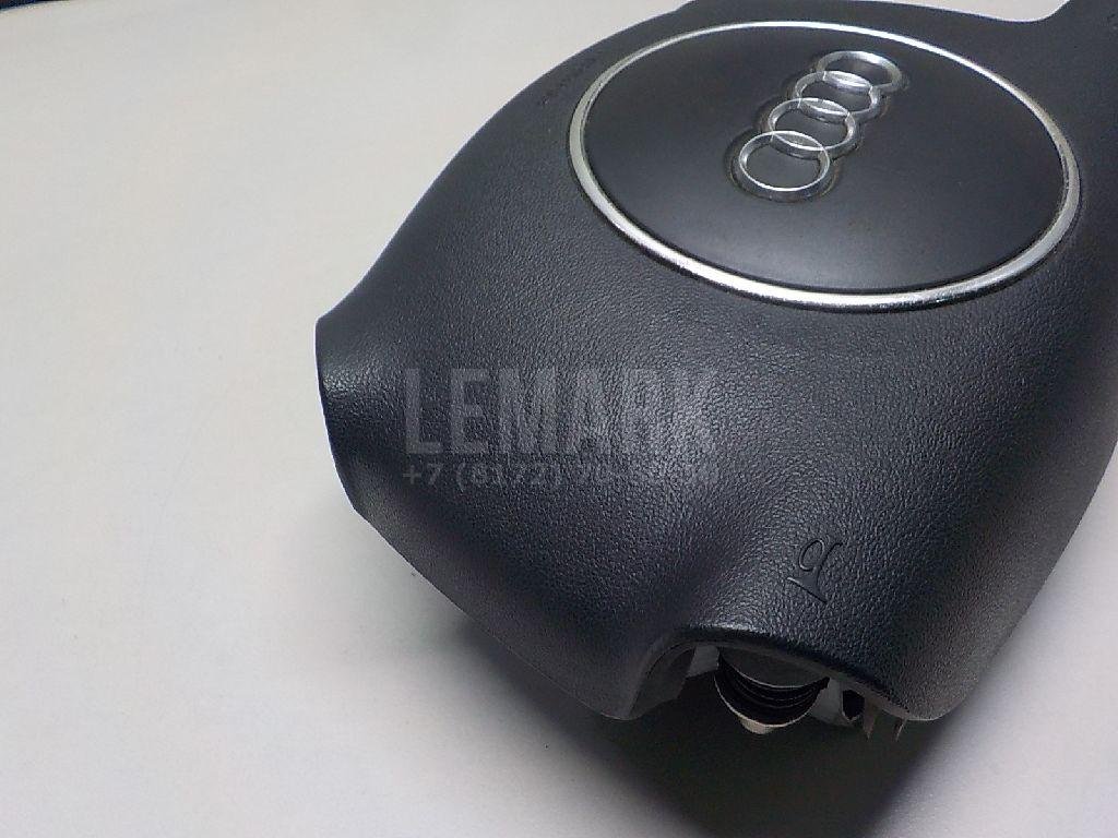 Подушка безопасности в рулевое колесо