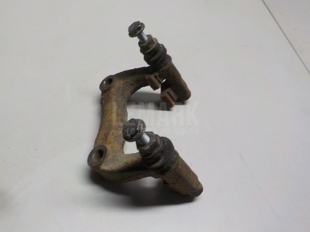 Скоба суппорта заднего левого