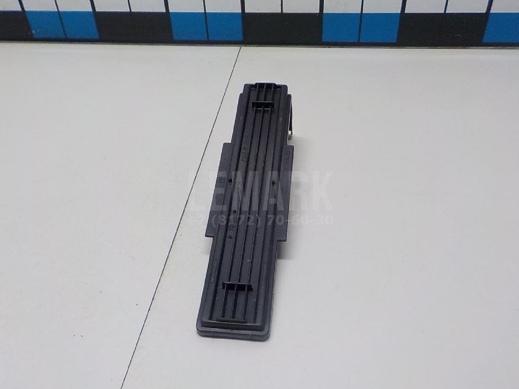 Крышка салонного фильтра