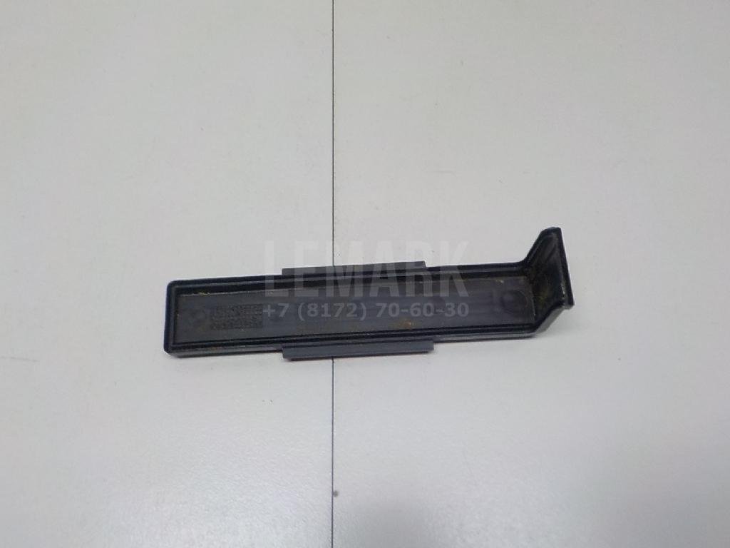 Крышка салонного фильтра