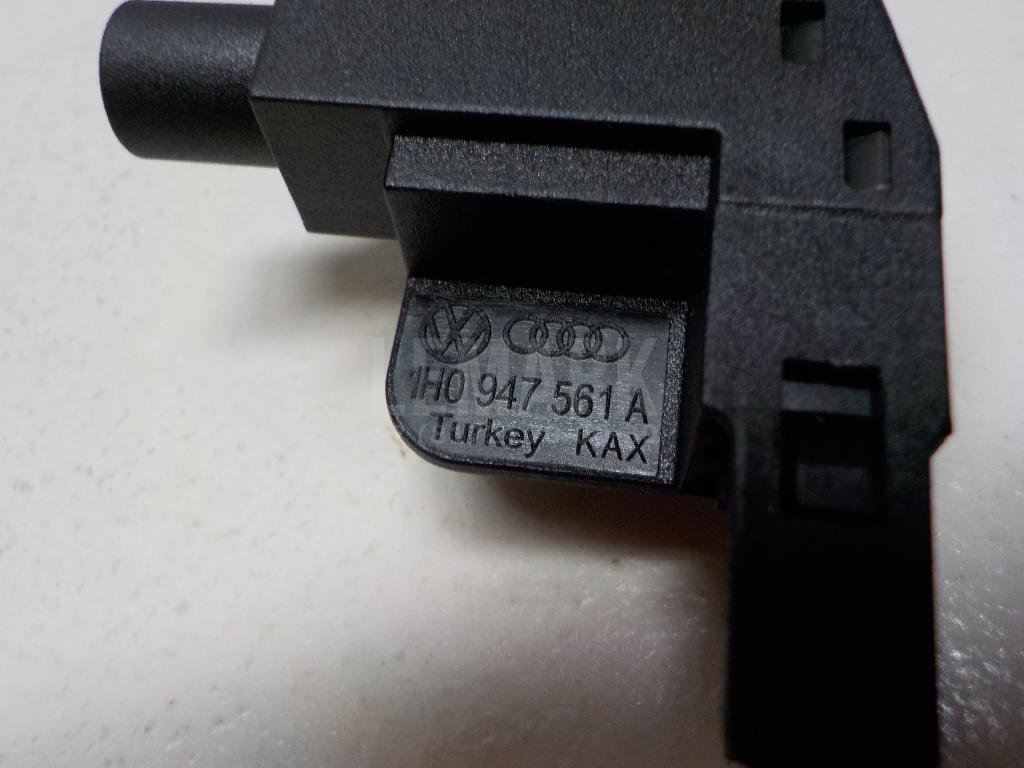 Датчик стояночного тормоза